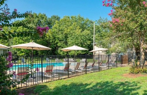 Rock Hill Condo | 1703D Heather Square · 10Min⇢RKH ☆ 9Min⇢Parks☆on-site pool+comp kitchen