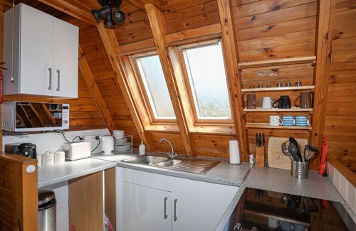 Rhyd-y-clafdy Cottage | 171 SNOWDONIA VIEW, pet friendly, with pool in Chwilog