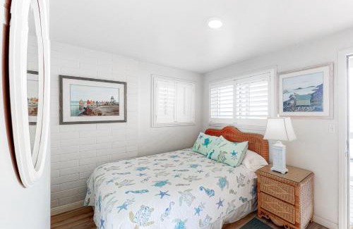 South Oceanside House | 1711 S Pacific Street