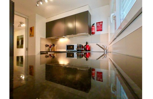 Lausanne Apartment | 173 * Bright, spacious and modern apartment with terrace and free parking includ