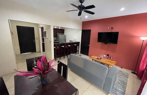 Ciudad Cortes House | 175 MBPS internet, private pool, golf, beaches and Ojochal
