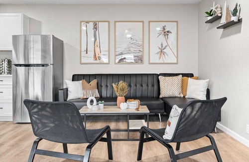 Ocean Beach Apartment | 175 Steps to Beach! Renovated 1BR w/Parking & Patio