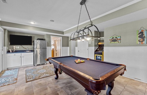 Ocean Hill House | 1770 - A Wave from it All 7-bed 6.5-bath in Corolla, NC, private pool, hot tub, game room