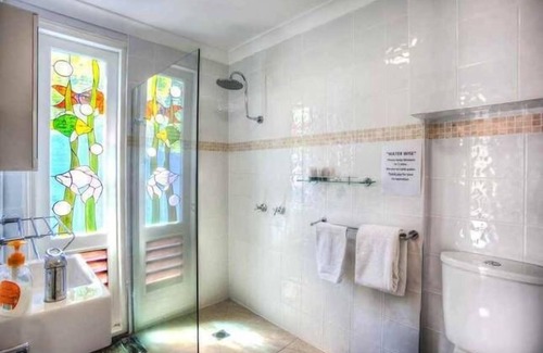 Seventeen Seventy Cabin | 1770 Sovereign Lodge- Lombok