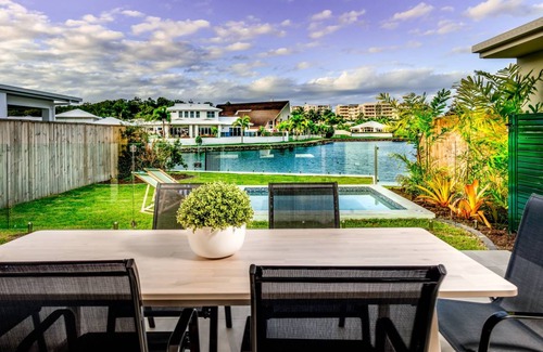 Trinity Beach House | 178 m² House ∙ 3 bedrooms ∙ 7 guests