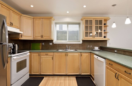 Pemberton Heights Apartment | 1781 Garden Avenue
