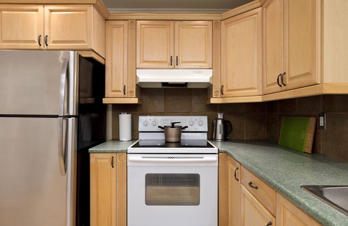 Pemberton Heights Apartment | 1781 Garden Avenue