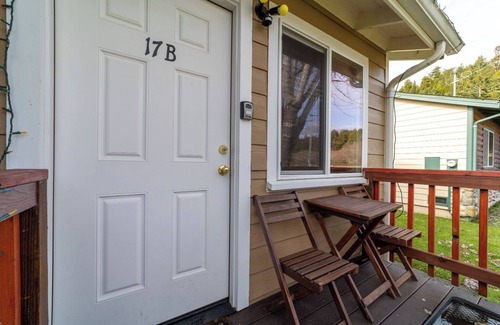 Orick Apartment | 17B Gold Rush Single Room at the Meadow Site