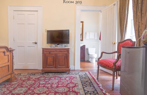 Historic District - North Hotel | 17Hundred90 Inn and Restaurant