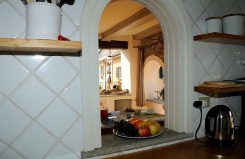 Orta San Giulio House | 17th century building in the historic center of Lake Orta