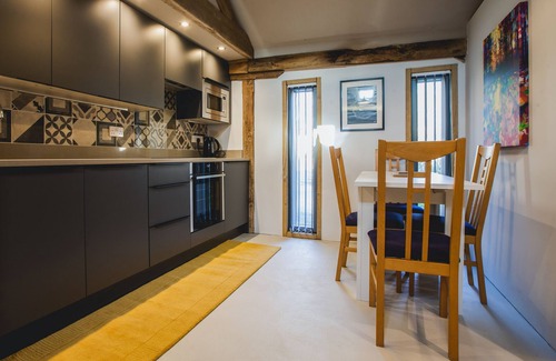 Abergavenny Cottage | 17th Century Cartshed Nestled In Welsh Countryside