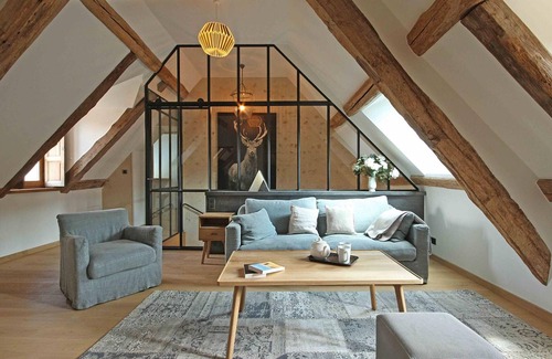 Ceton Cottage | 17th Century Chic Countryside Cottage - Garden, Terrace, Fireplace, TV, Bikes, Pet-Friendly