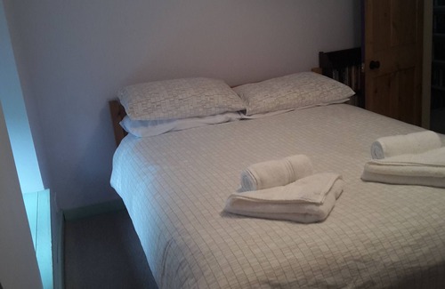 Bonsall Cottage | 17th Century Cottage in a scenic village, Three bedrooms with modern facilities