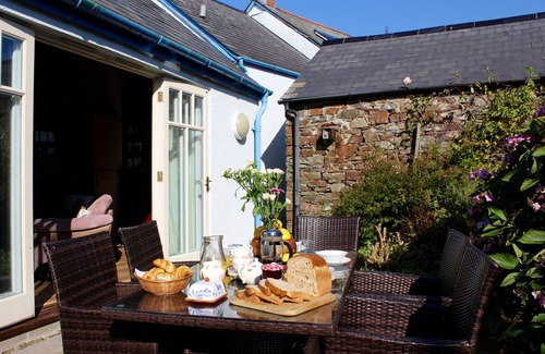 Clovelly Cottage | 17th Century cottage near the picturesque village of Clovelly