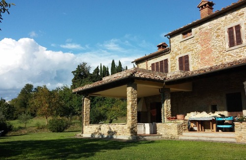 Tregozzano Villa | 17th century farmhouse with private pool and Wi-Fi and air conditioning