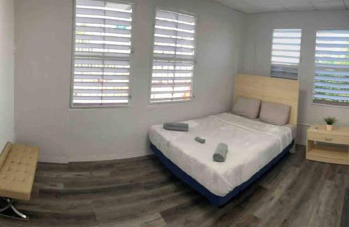 Santurce House | 18 Bedrooms 32 guest La placita de Santurce By RentalsPR