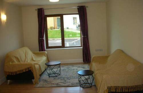 Durrus House | 18 Carraig Naofa
