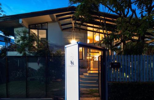 Old City Bed & Breakfast | 18 In Town Homestay