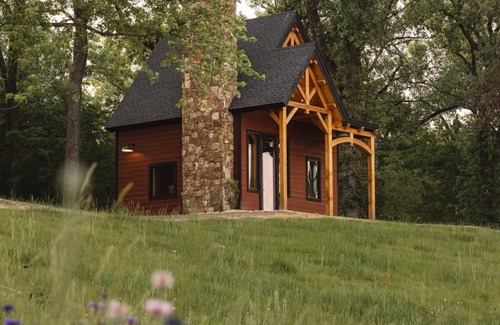 Laura House | #18 Loon Landing