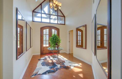 Southaven House | 18 Mi to Dtwn Memphis Oasis on 8 Acres!