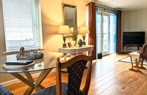 Tweedmouth Apartment | 18 Mill Wharf Apartment