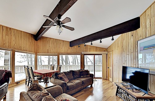 Chief Lake Cabin | 180 Degree Views Of Chief Lake On The Chippewa Flowage - Large Dock