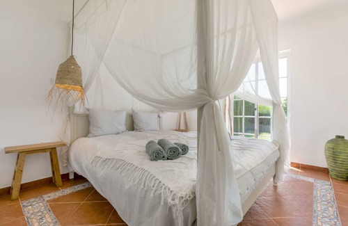 Aljezur Villa | 180 m² Villa ∙ 3 bedrooms ∙ 6 guests