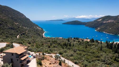 Mikros Gialos Villa | 180 Mansion