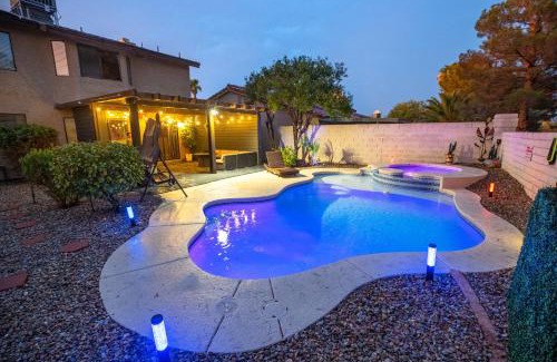 Green Valley House | 1800 SqFt House W/Heated Pool Spa 13Min From Strip