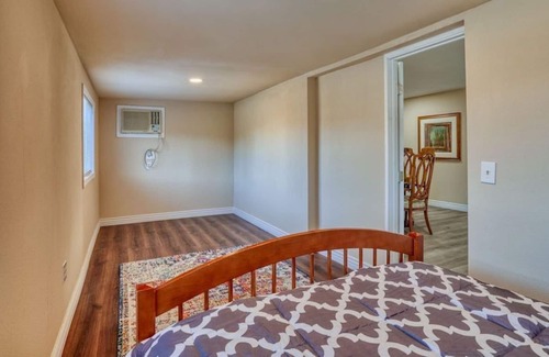 Pleasanton House | 1800ft2 - Goregeous 3BR 2 BT House for Refreshment & Relaxation