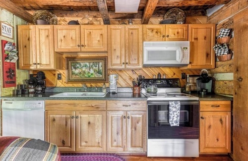 Rock Hill Cabin | 1800’s Cabin with Hot Tub, Pet Friendly