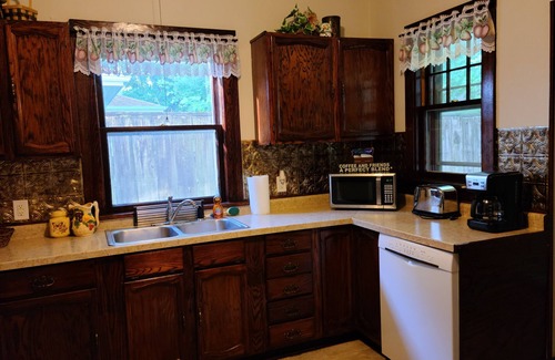 Boone House | 1800s Home, Train-Themed Decor, Walk to Downtown & Attractions, Exclusive Perks