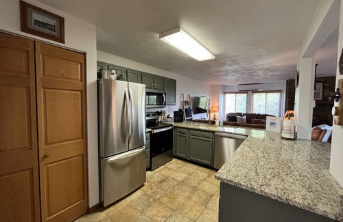 Hidden Valley Apartment | 1809 Eagles Ridge Court