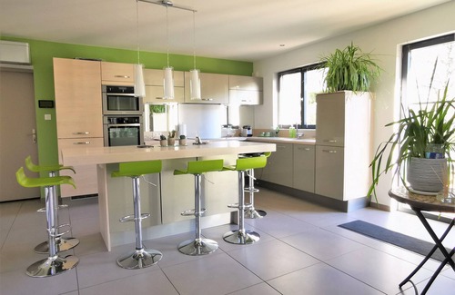 Grignan House | 180m2 house with garden and heated swimming pool