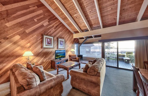 South Lake Tahoe House | 181 m² House ∙ 3 bedrooms ∙ 8 guests