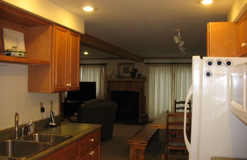 Snowshoe Condo | 182 Shamrock Circle, Snowshoe, WV 26209 4 bedroom + loft on the top of the mtn