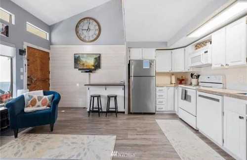 Quincy Condo | #182-Unit by pool & Gorge shuttle-book separately