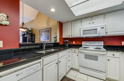 South Beach Villa | 1839 Beachside Tennis ~ Panoramic Water Views from Sea Pines Villa