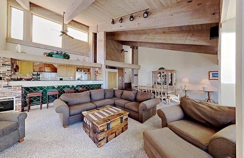 Mammoth Lakes Condo | 1849 Condos 410