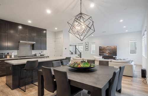 Canyon Country House | 185 - Cozy Santa Clarita Getaway