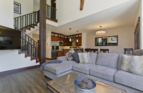 Mammoth Lakes Condo | 185 m² Condo ∙ 3 bedrooms ∙ 10 guests