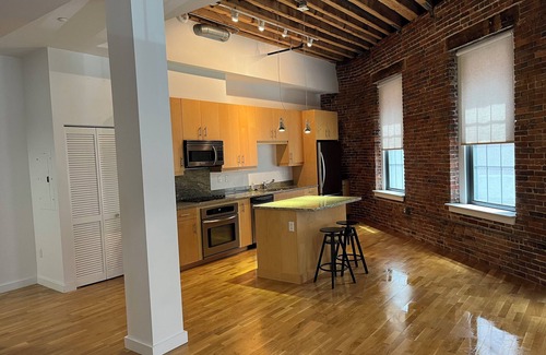Downtown Boston Condo | 1850's Luxury post & beam condo in converted warehouse in heart Boston