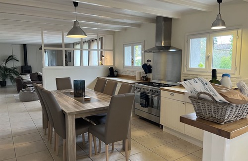 Chassors Cottage | 1854 Chassors — Cognac gîte - 4*- heated pool & jacuzzi, amazing facilities