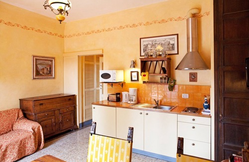 Oltrarno Apartment | 1860 villa in the heart of Florence, at the Roman Gate in front of Boboli Garden