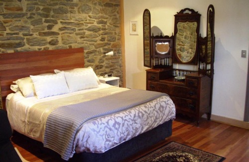 Jutland Bed & Breakfast | 1860 Wine Country Cottages