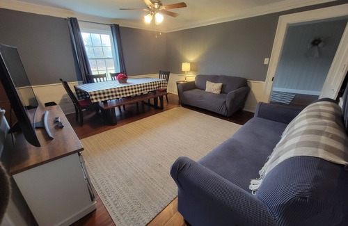 Corbin Other | 1870's Farmhouse Close to I-95