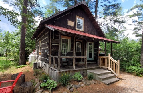 Petawawa Cabin | 1876 - Heritage Cabin at Pine Ridge Park