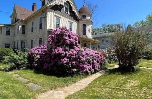 Town of Union House | 1878 Victorian Charmer