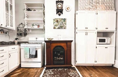 Oxford House | 1880 5B3b family pet friendly! walk to Historic downtown Oxford, OPAC