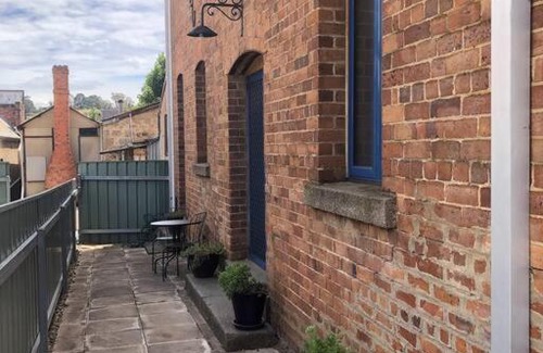 Tumbarumba House | 1885 Warehouse Apartment